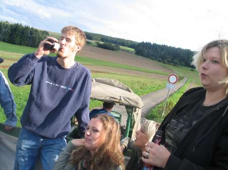 2006 124 Kerb 1.Tannen holen 049