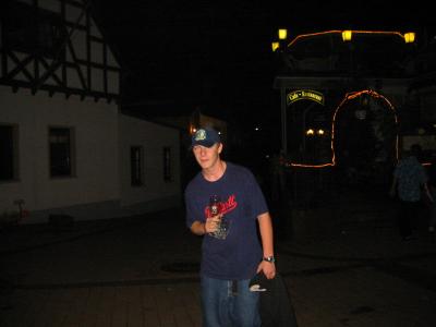 119-1905_IMG