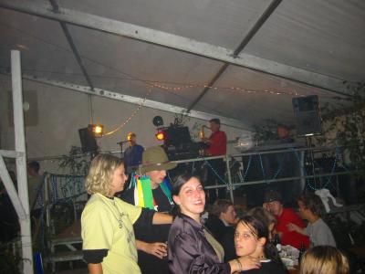 119-1933_IMG